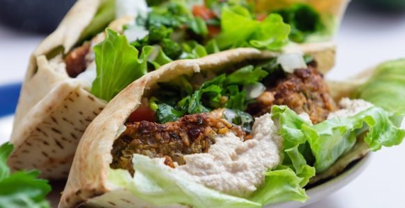 長距離ツーリングでも安心！手軽に買えるヴィーガン行動食